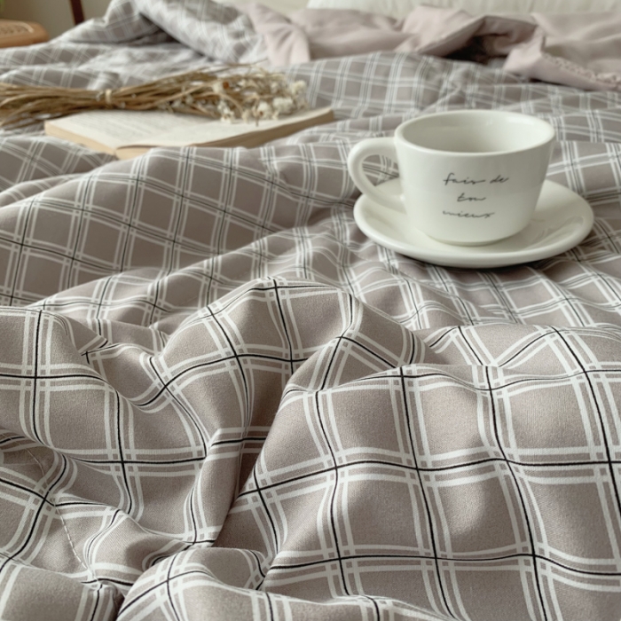 91家纺网 家纺一手货源 找家纺 慕尚家纺 2025新款日式简约无印风夏被夏凉被风格一 咖色大格