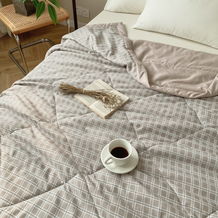 91家纺网 家纺一手货源 找家纺 慕尚家纺 2025新款日式简约无印风夏被夏凉被风格一 咖色大格