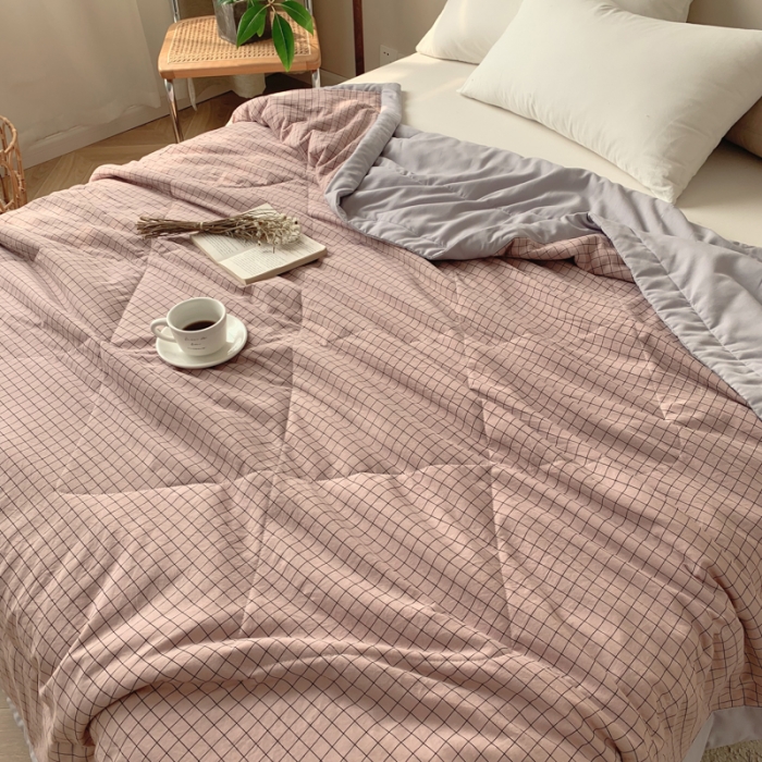 91家纺网 家纺一手货源 找家纺 慕尚家纺 2025新款日式简约无印风夏被夏凉被风格一 小粉格