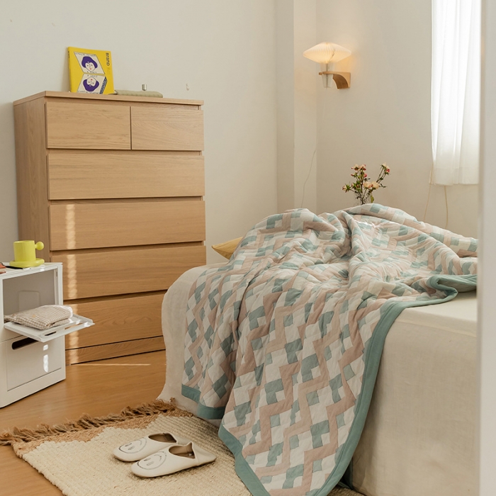 91家纺网 家纺一手货源 找家纺 吾秀家居 2022新款高端全棉针织提花毯波兰绿