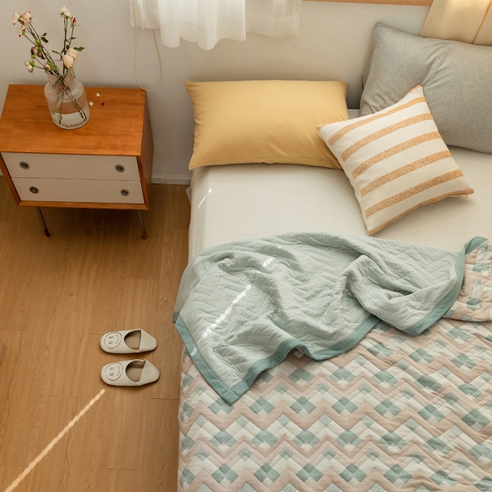 91家纺网 家纺一手货源 找家纺 吾秀家居 2022新款高端全棉针织提花毯波兰绿