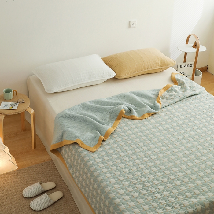 91家纺网 家纺一手货源 找家纺 吾秀家居 2022新款高端全棉针织提花毯 方块千鸟格绿