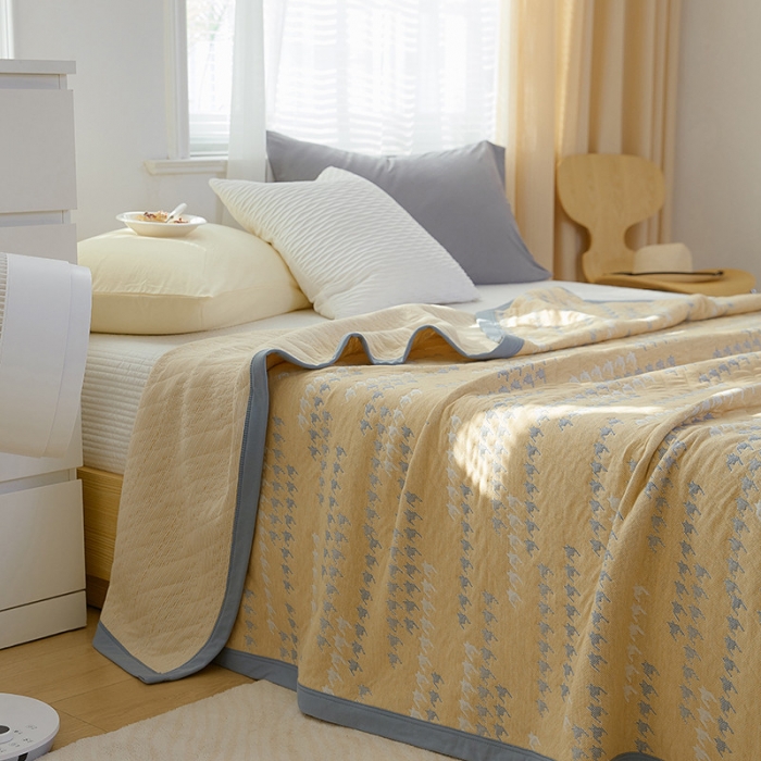 91家纺网 家纺一手货源 找家纺 吾秀家居 2022新款高端全棉针织提花毯一字千鸟格黄