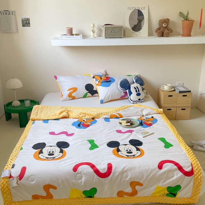 91家纺网 家纺一手货源 找家纺 星期八 2022新款迪士尼正版豆豆夏被 高飞