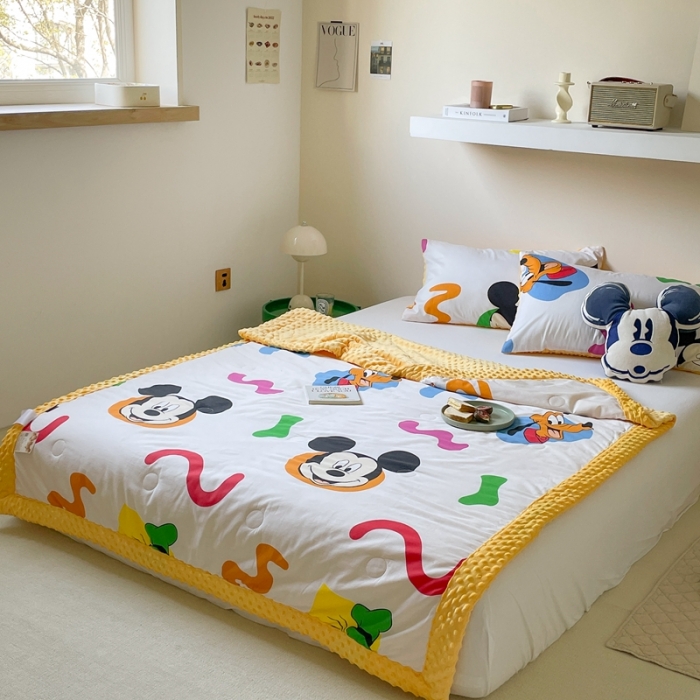 91家纺网 家纺一手货源 找家纺 星期八 2022新款迪士尼正版豆豆夏被 高飞