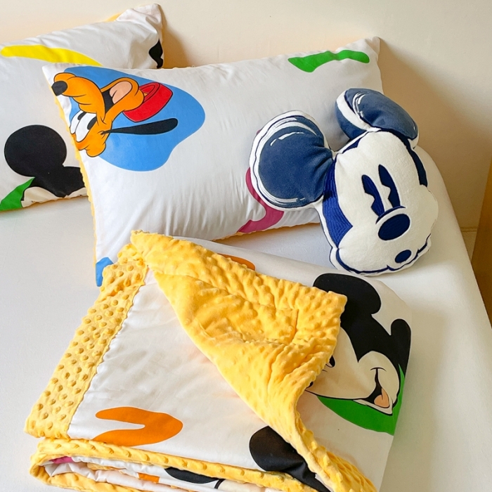 91家纺网 家纺一手货源 找家纺 星期八 2022新款迪士尼正版豆豆夏被 高飞