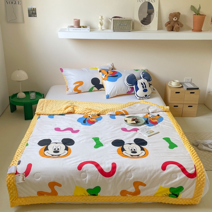 91家纺网 家纺一手货源 找家纺 星期八 2022新款迪士尼正版豆豆夏被 高飞