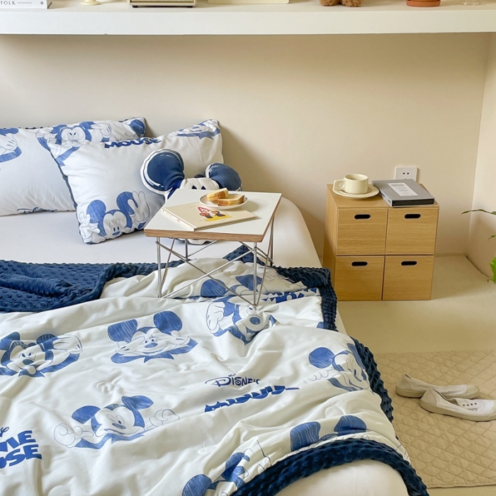 91家纺网 家纺一手货源 找家纺 星期八 2022新款迪士尼正版豆豆夏被 蓝奇