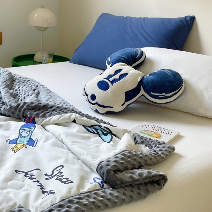 91家纺网 家纺一手货源 找家纺 星期八 2022新款迪士尼正版豆豆夏被 太空米奇