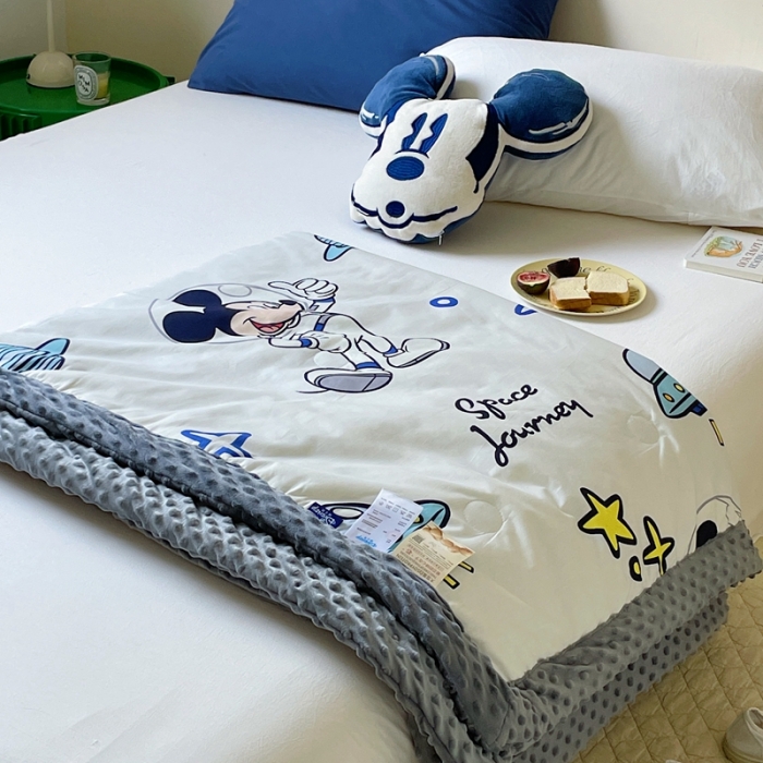 91家纺网 家纺一手货源 找家纺 星期八 2022新款迪士尼正版豆豆夏被 太空米奇