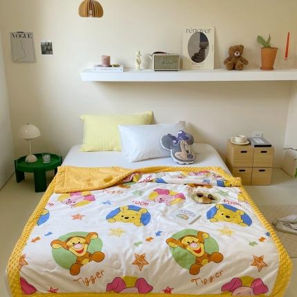 91家纺网 家纺一手货源 找家纺 星期八 2022新款迪士尼正版豆豆夏被 维尼家族