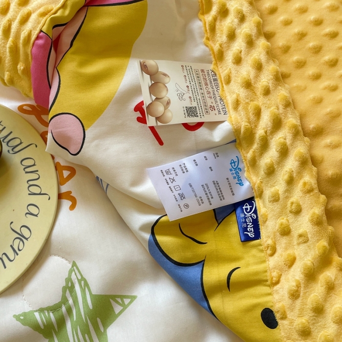 91家纺网 家纺一手货源 找家纺 星期八 2022新款迪士尼正版豆豆夏被 维尼家族