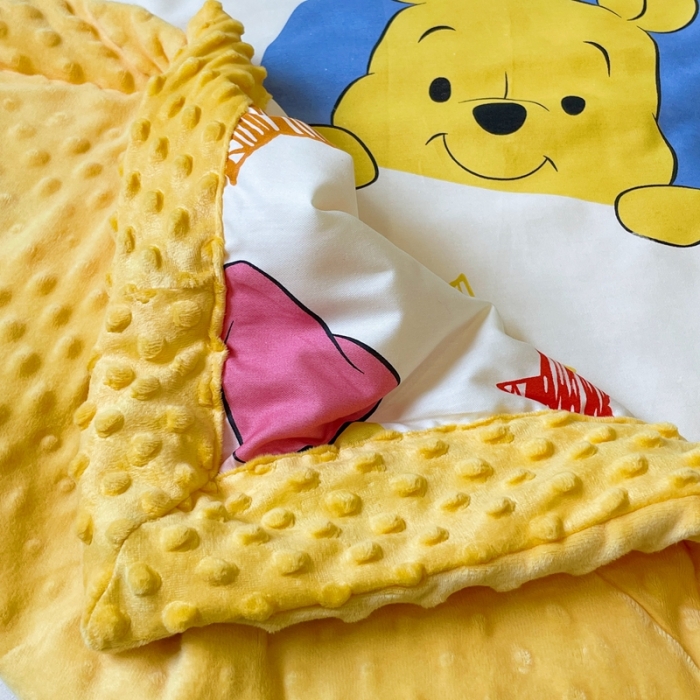 91家纺网 家纺一手货源 找家纺 星期八 2022新款迪士尼正版豆豆夏被 维尼家族