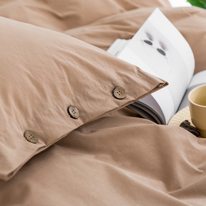 91家纺网 家纺一手货源 找家纺 简宜家居 2022新款纯色水洗棉纽扣款四件套 慕晴-咖