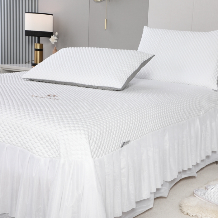 91家纺网 家纺一手货源 找家纺 （总）新月家纺  2022新款冰豆豆蕾丝床裙款凉感席凉席三件套