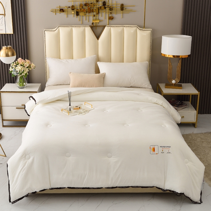 91家纺网 家纺一手货源 找家纺 德芙 2023新款运动风纯色超柔天竺棉被 本白色