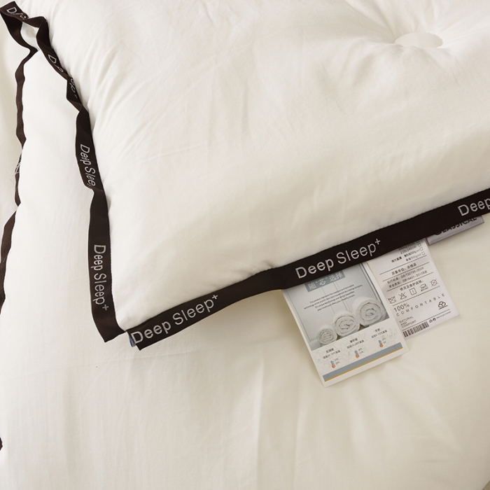 91家纺网 家纺一手货源 找家纺 德芙 2023新款运动风纯色超柔天竺棉被 本白色