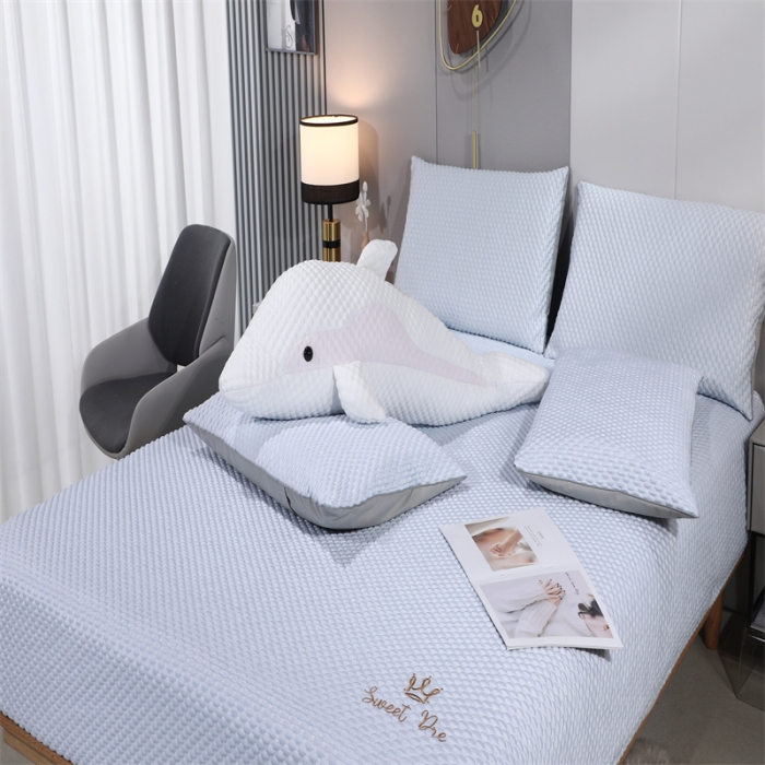 91家纺网 家纺一手货源 找家纺 （总）新月家纺 2022新款冰豆豆蕾丝全包边款凉感席凉席三件套