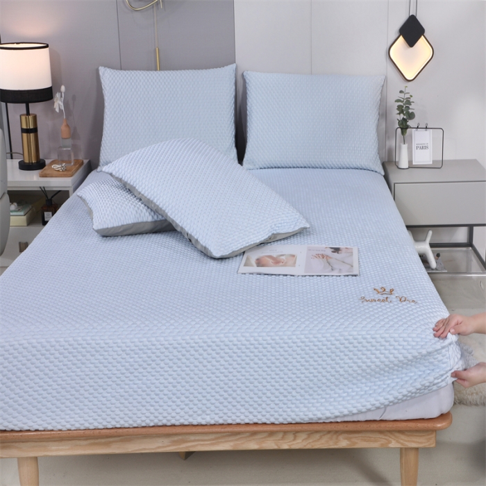 91家纺网 家纺一手货源 找家纺 （总）新月家纺 2022新款冰豆豆蕾丝全包边款凉感席凉席三件套