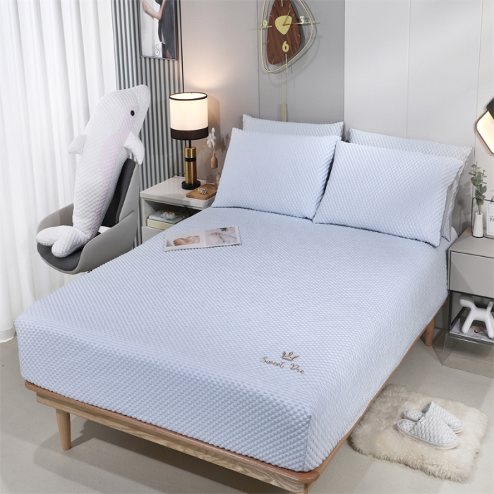 91家纺网 家纺一手货源 找家纺 （总）新月家纺 2022新款冰豆豆蕾丝全包边款凉感席凉席三件套