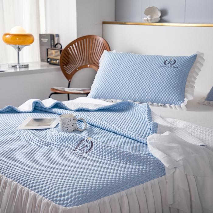 91家纺网 家纺一手货源 找家纺 （总）佳居缘 2022新款冰豆豆冷感床裙款凉席三件套