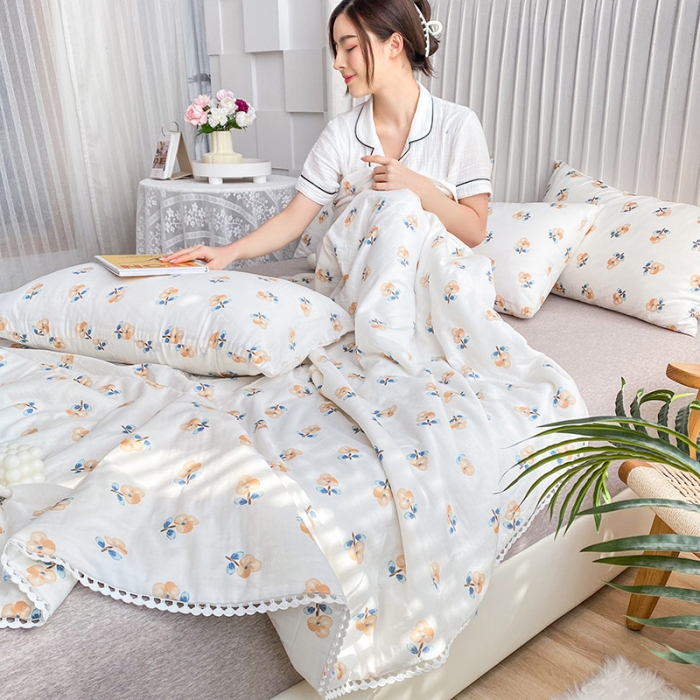 91家纺网 家纺一手货源 找家纺 吾秀家居  2022新款A类全棉有氧双层纱夏被 木棉花