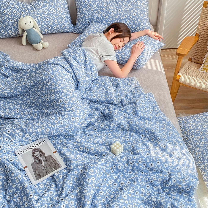 91家纺网 家纺一手货源 找家纺 吾秀家居  2022新款A类全棉有氧双层纱夏被 恬淡-蓝