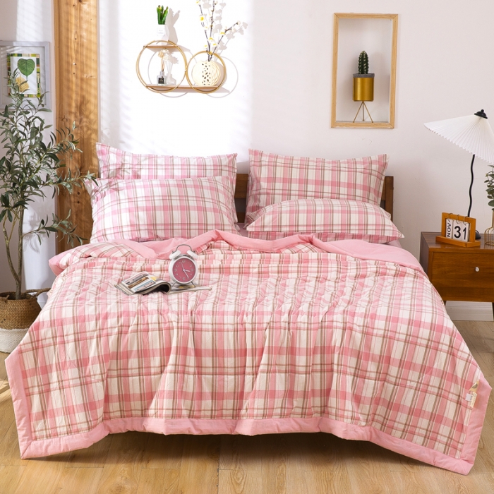 91家纺网 家纺一手货源 找家纺 天瑜 2024新款棉花芯色织水洗棉夏被 粉彩格