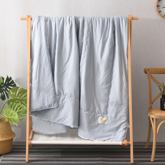 91家纺网 家纺一手货源 找家纺 德芙 2023新款水洗棉斜纹夏被 兰灰Blue grey