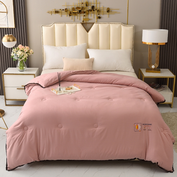 91家纺网 家纺一手货源 找家纺 德芙 2023新款运动风纯色超柔天竺棉被 胭脂粉