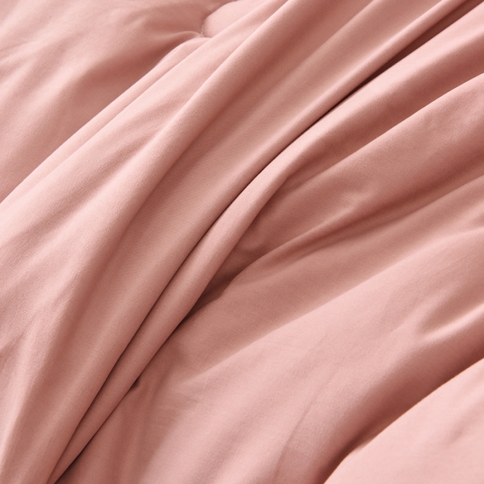 91家纺网 家纺一手货源 找家纺 德芙 2023新款运动风纯色超柔天竺棉被 胭脂粉