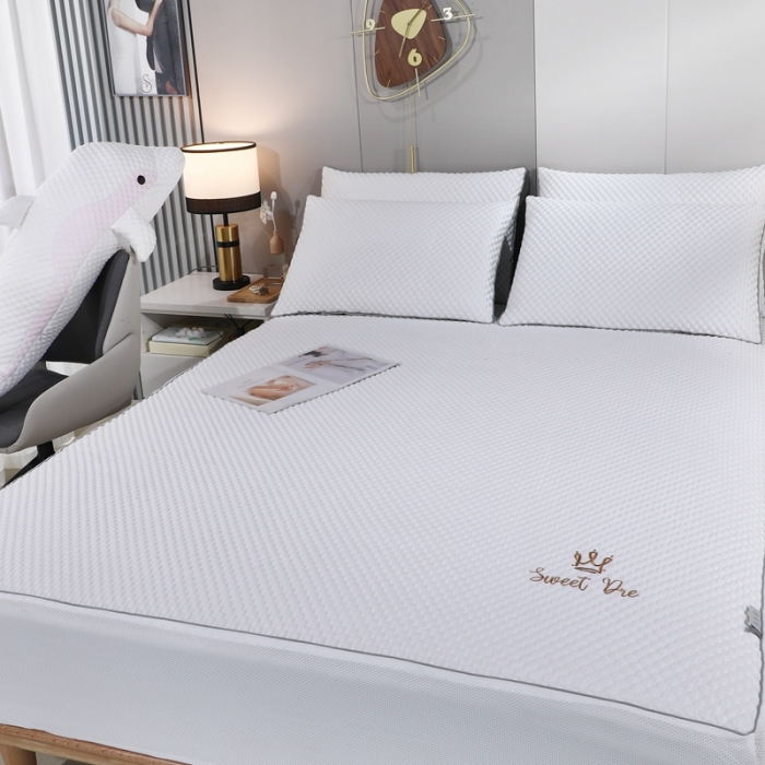 91家纺网 家纺一手货源 找家纺 （总）新月家纺 2022新款冰豆豆蕾丝网布款凉感席凉席三件套