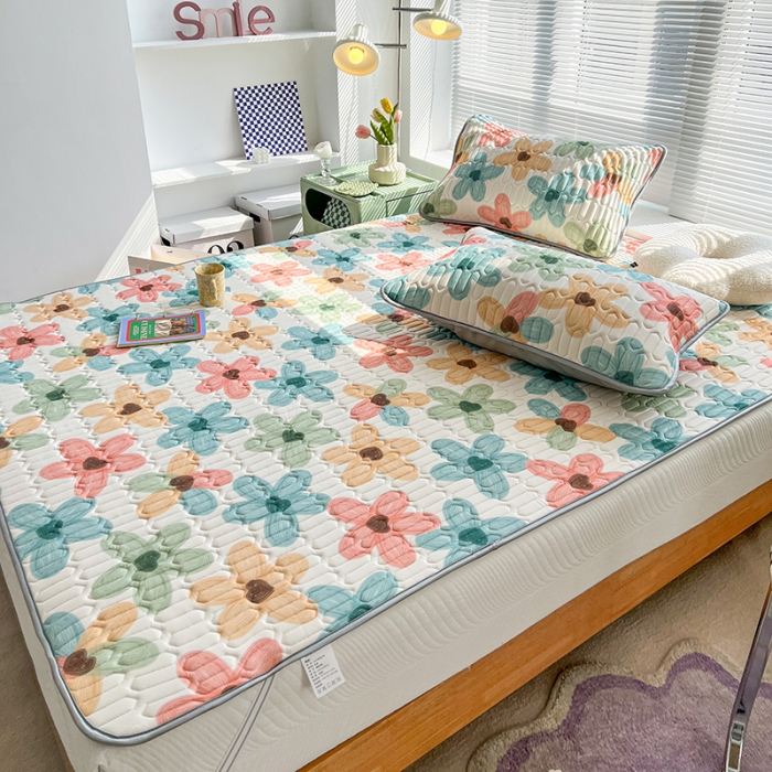 91家纺网 家纺一手货源 找家纺 （总）慕尚 小清新床席款乳胶席三件套（带氨纶0.5mm）