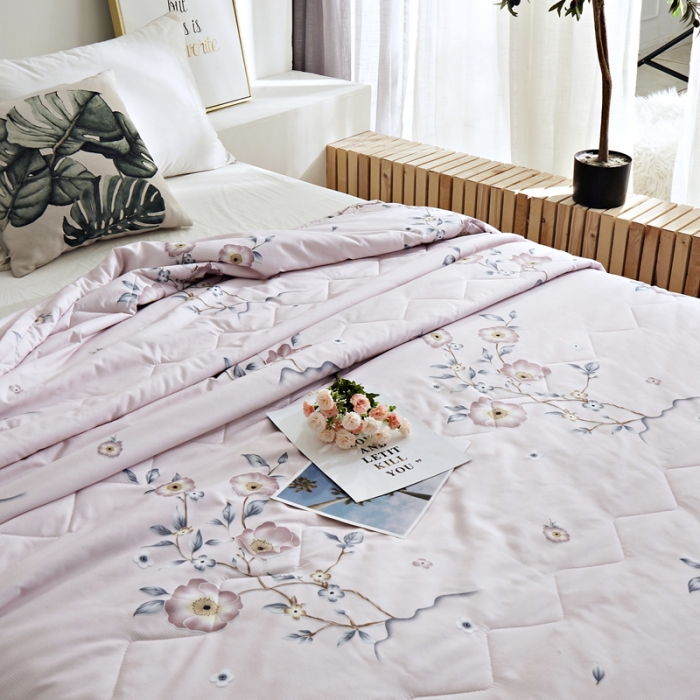 91家纺网 家纺一手货源 找家纺 欧雅搁 2025新款水洗棉印花夏凉被 生如夏花-浅粉