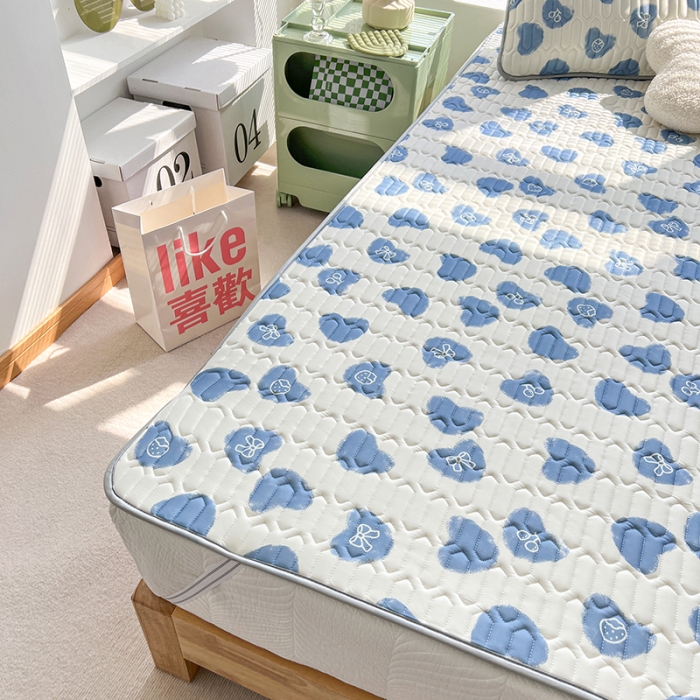 91家纺网 家纺一手货源 找家纺 慕尚 小清新床席款乳胶席三件套（带氨纶0.5mm） 蝴蝶爱心