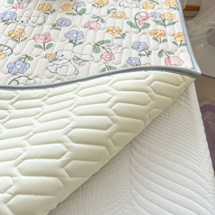 91家纺网 家纺一手货源 找家纺 慕尚 小清新床席款乳胶席三件套（带氨纶0.5mm） 花魅