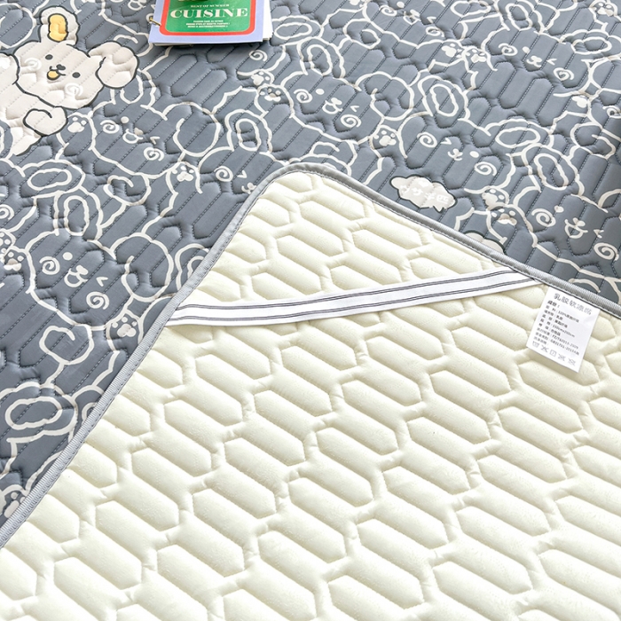 91家纺网 家纺一手货源 找家纺 慕尚 小清新床席款乳胶席三件套（带氨纶0.5mm） 摩登兔