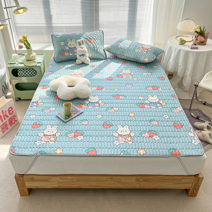 91家纺网 家纺一手货源 找家纺 慕尚 小清新床席款乳胶席三件套（带氨纶0.5mm） 兔子草莓