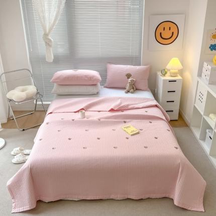 漫调 2022新款直边款全棉刺绣夏被床盖泰迪粉