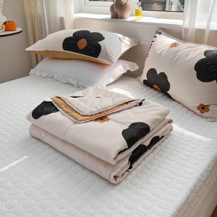 91家纺网 家纺一手货源 找家纺 （总）慕尚 2025新款ins水洗小花边夏被