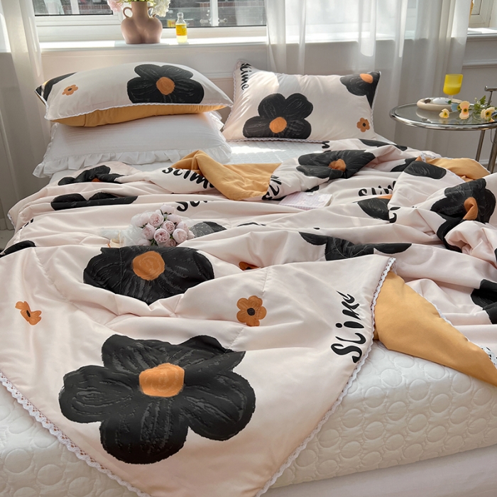 91家纺网 家纺一手货源 找家纺 慕尚 2025新款ins水洗小花边夏被 太阳花