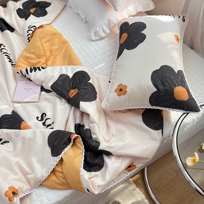 91家纺网 家纺一手货源 找家纺 慕尚 2025新款ins水洗小花边夏被 太阳花