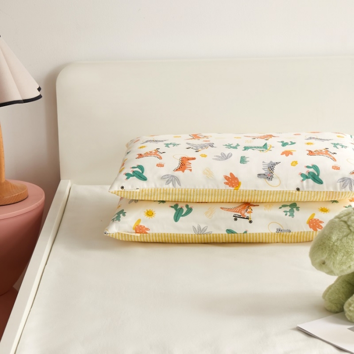 91家纺网 家纺一手货源 找家纺 荷马之梦 童画系列—全棉AB版儿童枕套 七彩恐龙