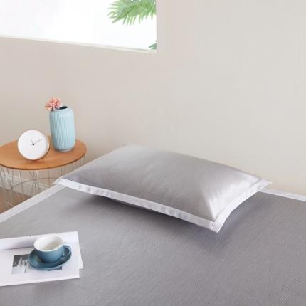91家纺网 家纺一手货源 找家纺 爱港 新款冰丝冰藤丝单人枕套74*48单只装一对装 天空灰