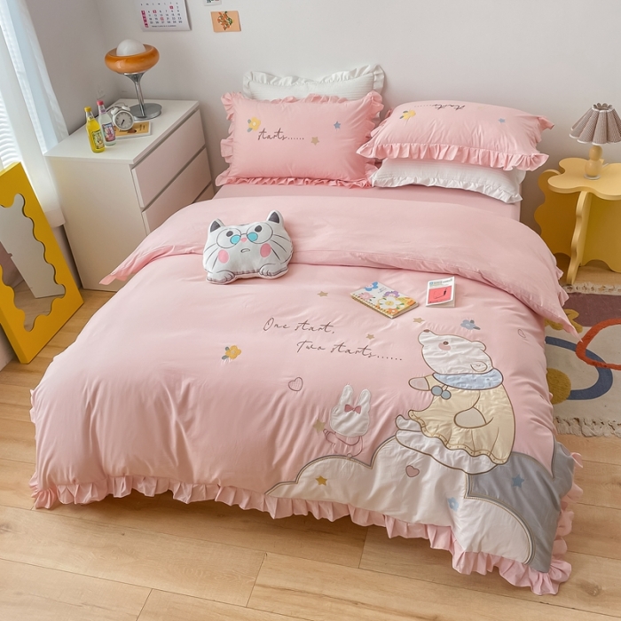 91家纺网 家纺一手货源 找家纺 凡客 新款全棉色织水洗棉贴布绣花边四件套 童年伙伴-粉