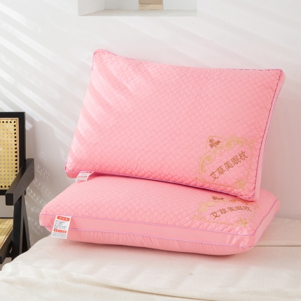 91家纺网 家纺一手货源 找家纺 （总）其乐枕芯 水洗棉针织棉 瑞士卷热熔枕枕芯枕头