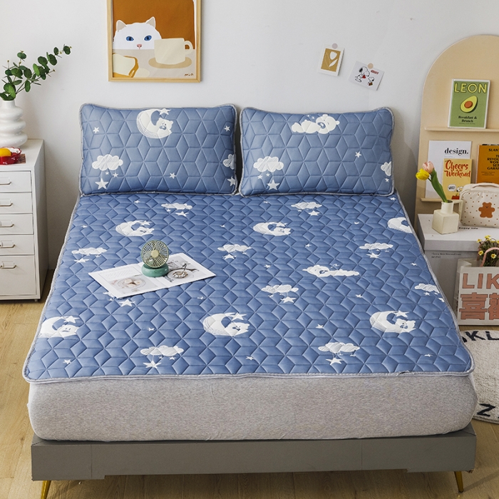 91家纺网 家纺一手货源 找家纺 纽缦 2022新款凉感丝乳胶凉席卡通系列床单款 星空熊