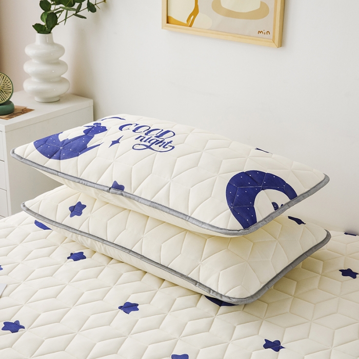 91家纺网 家纺一手货源 找家纺 纽缦 2022新款凉感丝乳胶凉席卡通系列床单款 兔小月