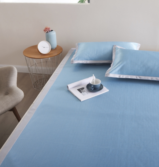 91家纺网 家纺一手货源 找家纺 爱港 2023新款学生宿舍冰藤丝套件冰丝凉席 水天蓝