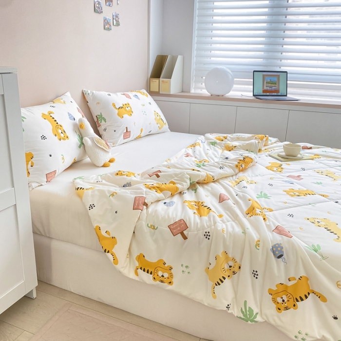 91家纺网 家纺一手货源 找家纺 星期八 2022新款针织棉小老虎夏被 调皮虎